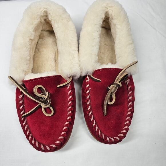 LL Bean Women's Wicked Good Moccasins Red Suede and Sherpa Slippers Size 7 - Picture 1 of 8